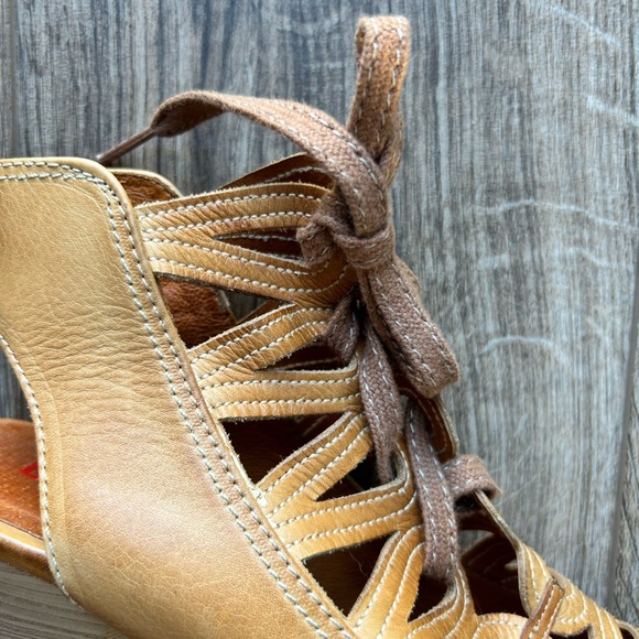 Pikolinos Tan Leather Heeled Sandals | 38 - Picture 5 of 8